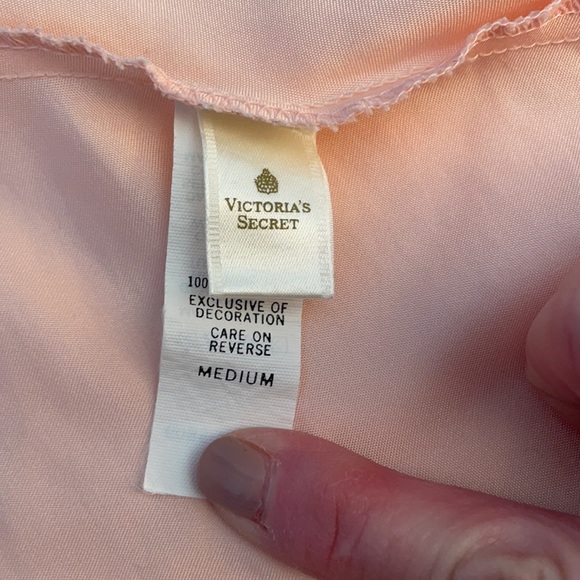 Victoria’s Secret Peach Chemise 90’s vintage. 🌸 - Picture 5 of 9